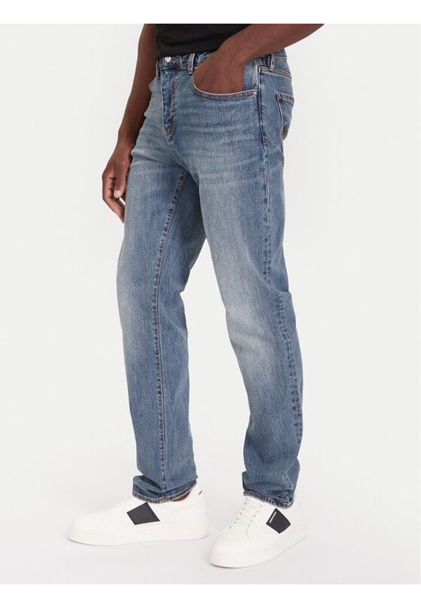 Armani Exchange Jeansy XM000049 AF17047 MB001 Niebieski Regular Fit. Kolor: niebieski