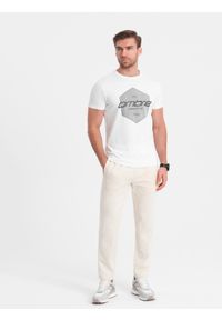 Ombre Clothing - Męskie spodnie dresowe z nogawką bez ściągacza - kremowe V11. Kolor: kremowy. Materiał: dresówka. Wzór: aplikacja. Styl: klasyczny, sportowy