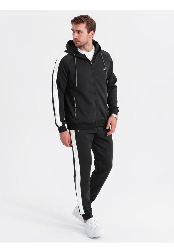 Ombre Clothing - Komplet dresowy męski oldschool bluza rozpinana z kapturem + spodnie joggery - czarny V1 - Rozmiar: M. Okazja: na co dzień, na spacer. Typ kołnierza: bez kaptura. Kolor: czarny. Materiał: dresówka. Długość rękawa: raglanowy rękaw. Wzór: aplikacja, nadruk, gładki. Styl: retro