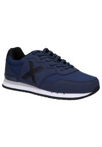 Tenisówki Munich Model Dash 104 Kolor Niebieski. Kolor: niebieski. Materiał: tkanina. Sport: turystyka piesza