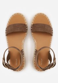 Renee - Brązowe Sandały VICES na Platformie Ozdobione Plecionką z Juty Pellitoris. Kolor: brązowy. Wzór: aplikacja. Sezon: lato. Obcas: na platformie. Styl: elegancki #8