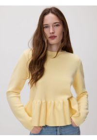 Reserved - Sweter z baskinką - jasnożółty. Kolor: żółty. Materiał: wiskoza, dzianina #1