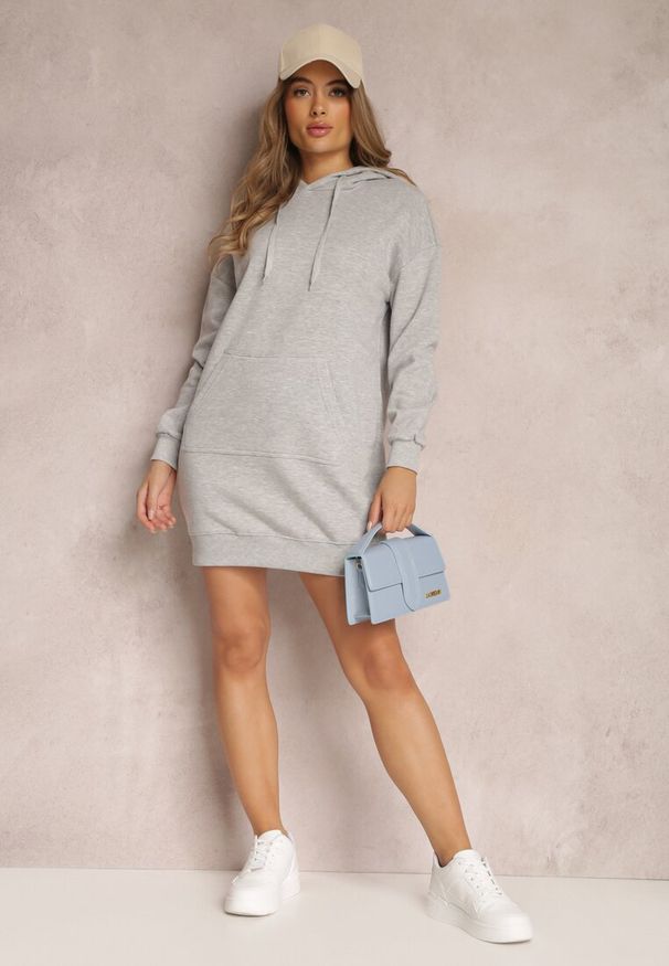 Renee - Jasnoszara Bluza Długa z Kapturem Firro. Typ kołnierza: kaptur. Kolor: szary. Materiał: tkanina, polar, bawełna. Długość rękawa: długi rękaw. Długość: długie. Styl: sportowy