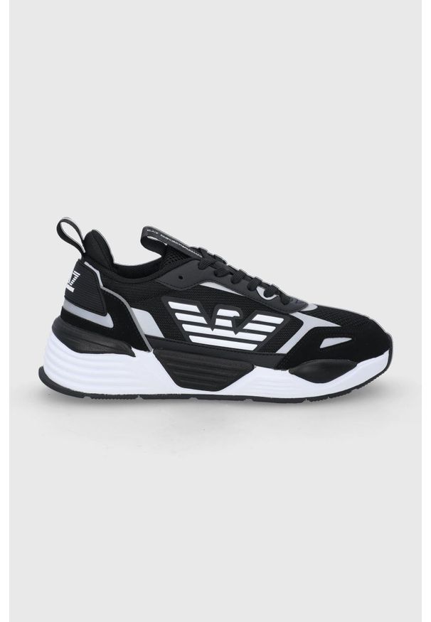 EA7 Emporio Armani Buty kolor czarny na płaskiej podeszwie. Nosek buta: okrągły. Zapięcie: sznurówki. Kolor: czarny. Materiał: guma. Obcas: na płaskiej podeszwie