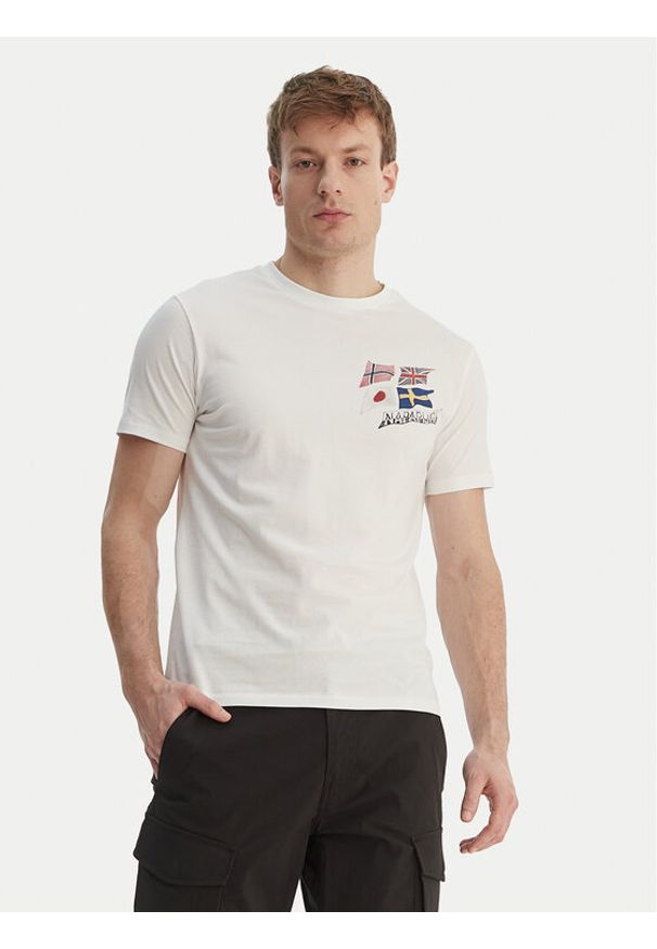 Napapijri T-Shirt S-Mahsa NP0A4FZB Biały Regular Fit. Kolor: biały. Materiał: bawełna