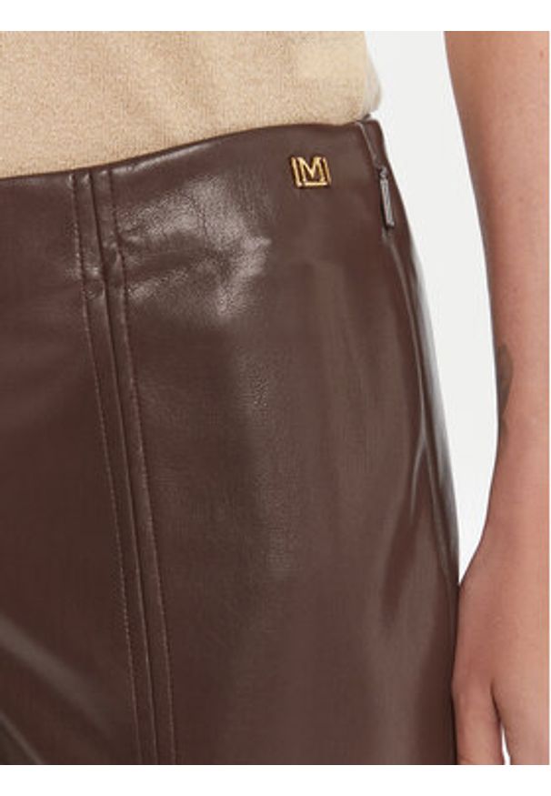 Marciano Guess Spodnie z imitacji skóry 5BGB09 7389A Brązowy Slim Fit. Kolor: brązowy. Materiał: syntetyk