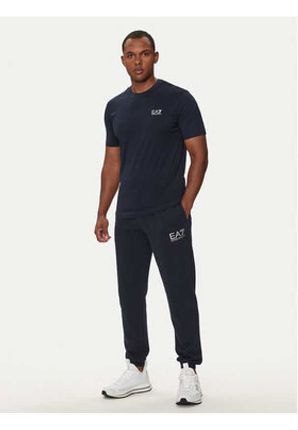 EA7 Emporio Armani T-Shirt 8NPT25 PJVPZ 0562 Granatowy Regular Fit. Kolor: niebieski. Materiał: bawełna