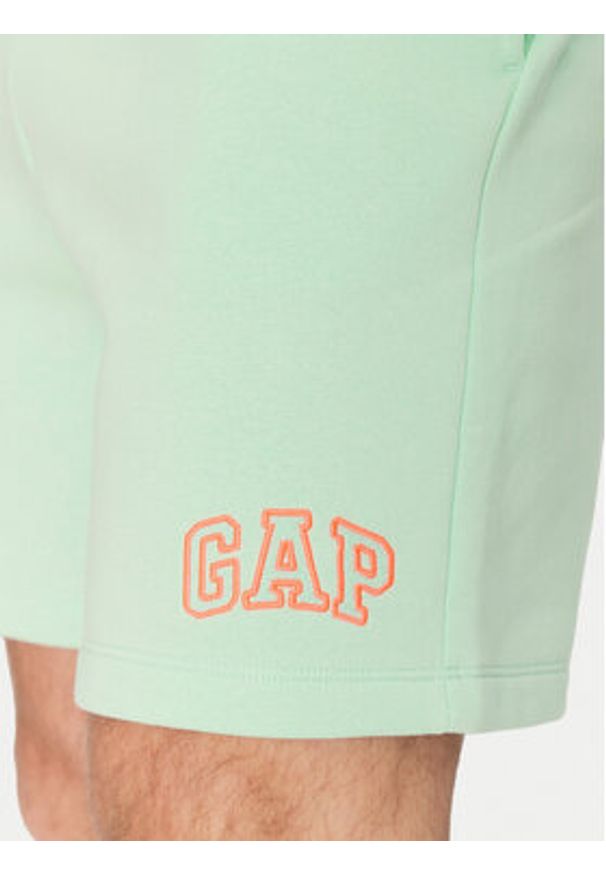 GAP - Gap Szorty sportowe 703989-01 Zielony Regular Fit. Kolor: zielony. Materiał: bawełna. Styl: sportowy