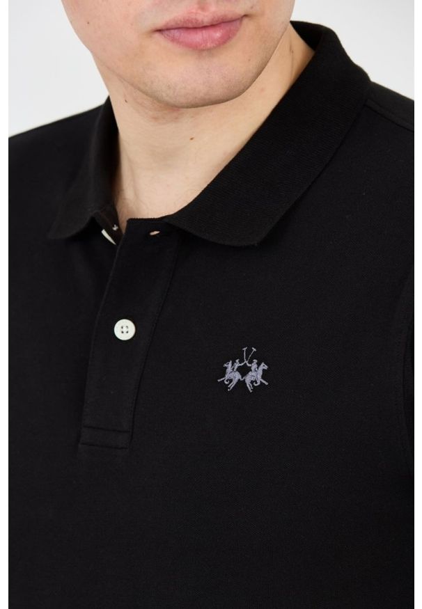 La Martina - LA MARTINA Czarne polo z małym logo. Typ kołnierza: polo. Kolor: czarny
