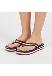 Big-Star - Klapki damskie Big Star, lekka konstrukcja z paskiem z materiału tekstylnego wygodna forma typu japonki elastyczna podeszwa zapewniająca komfort nosz. Okazja: na spacer, na plażę. Kolor: niebieski. Materiał: materiał. Wzór: paski, aplikacja. Sezon: lato. Styl: elegancki, wakacyjny #4