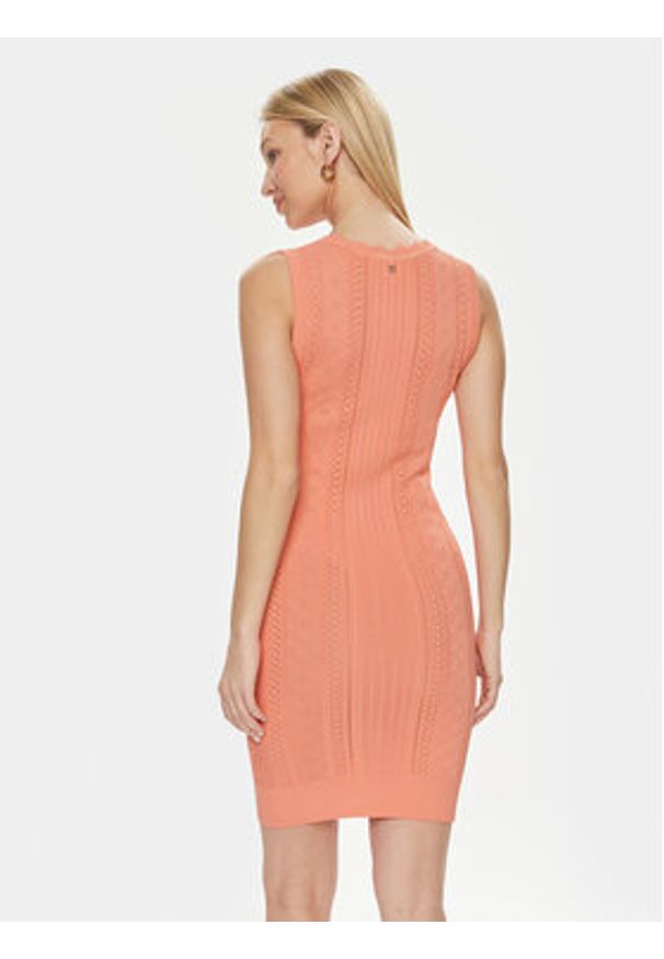 Guess Sukienka dzianinowa Es Sl Adaline W4GK11 Z2U00 Koralowy Slim Fit. Kolor: pomarańczowy. Materiał: syntetyk