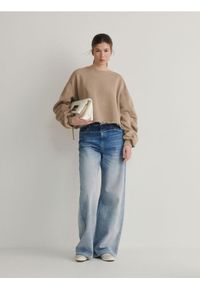 Reserved - Bluza oversize - beżowy. Kolor: beżowy. Materiał: bawełna, dzianina. Długość: krótkie