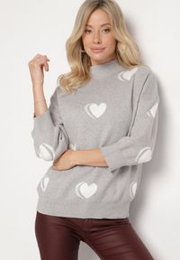 Born2be - Szary Sweter z Modalem i Wiskozą w Serca Zeanita. Okazja: na co dzień. Kolor: szary. Materiał: wiskoza. Styl: elegancki, casual