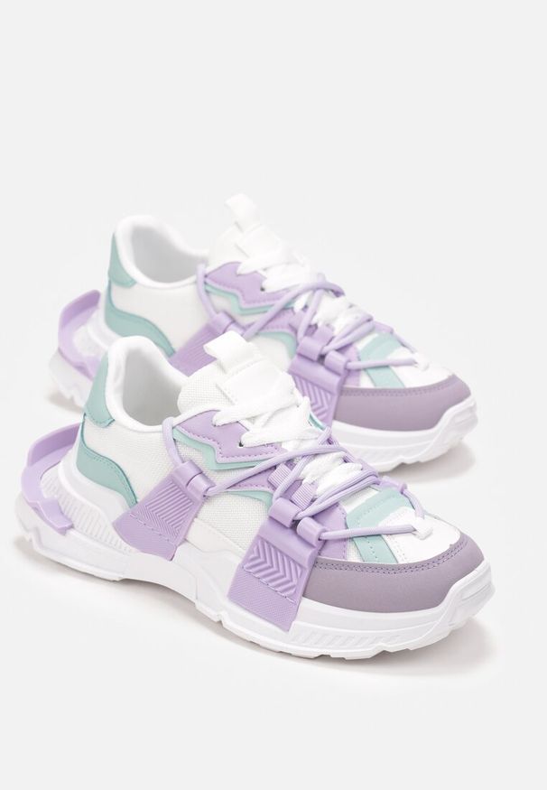 Born2be - Fioletowe Sneakersy z Elastycznym Sznurowaniem i Ozdobnymi Taśmami Jarlele. Kolor: fioletowy