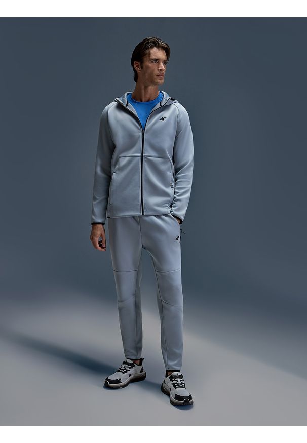 4f - 4F Spodnie treningowe szybkoschnące męskie - szare S. Kolor: szary. Materiał: elastan, materiał, włókno, dzianina, syntetyk. Wzór: ze splotem. Sport: fitness