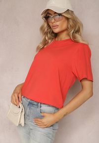 Renee - Czerwony T-shirt z Bawełny o Krótkim Luźnym Fasonie Ilakara. Okazja: na co dzień. Kolor: czerwony. Materiał: bawełna. Długość: krótkie. Styl: casual #4