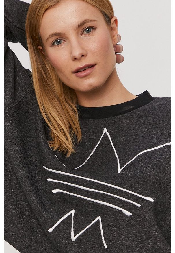 adidas Originals - Bluza. Okazja: na co dzień. Kolor: szary. Wzór: aplikacja. Styl: casual