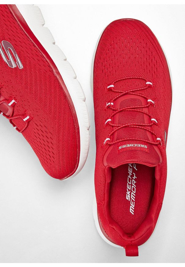bonprix - Wygodne sneakersy Skechers z pianką memory. Kolor: czerwony. Materiał: materiał