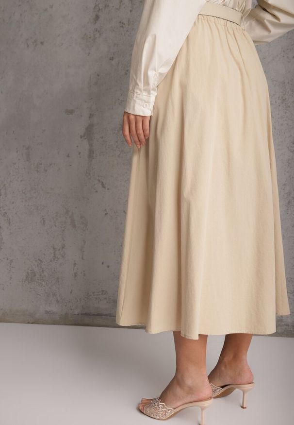 Renee - Beżowa Rozkloszowana Spódnica z Kieszonkami i Paskiem z Klamrą Qualea. Okazja: na co dzień. Kolor: beżowy. Materiał: materiał, bawełna, wiskoza. Styl: casual, elegancki