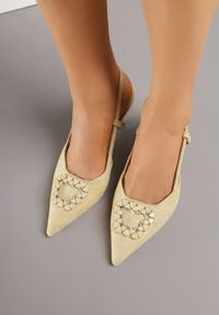 Renee - Żółte Sandały na Szpilce Ozdobione Aplikacją z Cyrkoniami Orinriane. Zapięcie: sprzączka. Kolor: beżowy. Wzór: aplikacja. Obcas: na szpilce #5