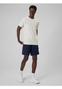 4f - 4F T-shirt regular z nadrukiem męski - beżowy M. Okazja: na co dzień. Kolor: beżowy. Materiał: materiał, bawełna, dzianina. Wzór: nadruk. Styl: klasyczny, casual #2