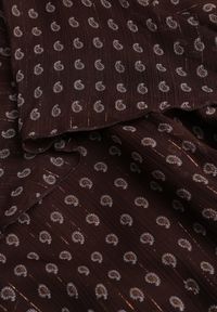 Born2be - Brązowa Koszulowa Sukienka z Dłuższym Tyłem i Falbanami Savandra. Okazja: na co dzień. Kolor: brązowy. Materiał: poliester. Typ sukienki: koszulowe. Styl: casual #8