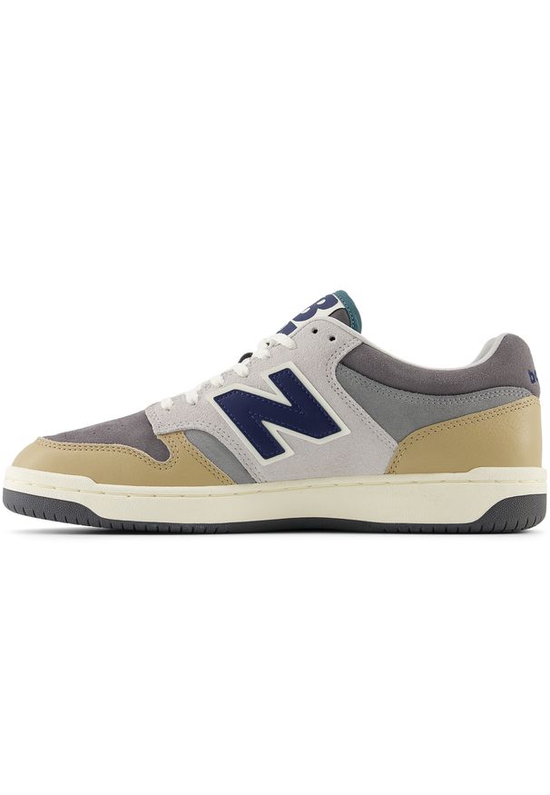 Buty unisex New Balance BB480LGB – szare. Okazja: na co dzień. Kolor: szary. Materiał: syntetyk, materiał, dresówka. Szerokość cholewki: normalna. Sport: turystyka piesza
