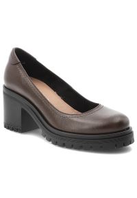 Półbuty damskie Armodo, eleganckie na klocku skórzane z okrągłym noskiem i wsuwane, czekoladowe, 20194-S. Okazja: na co dzień, na spacer. Nosek buta: okrągły. Zapięcie: bez zapięcia. Kolor: brązowy. Materiał: skóra. Sezon: wiosna, jesień. Obcas: na obcasie. Styl: elegancki. Wysokość obcasa: średni #1