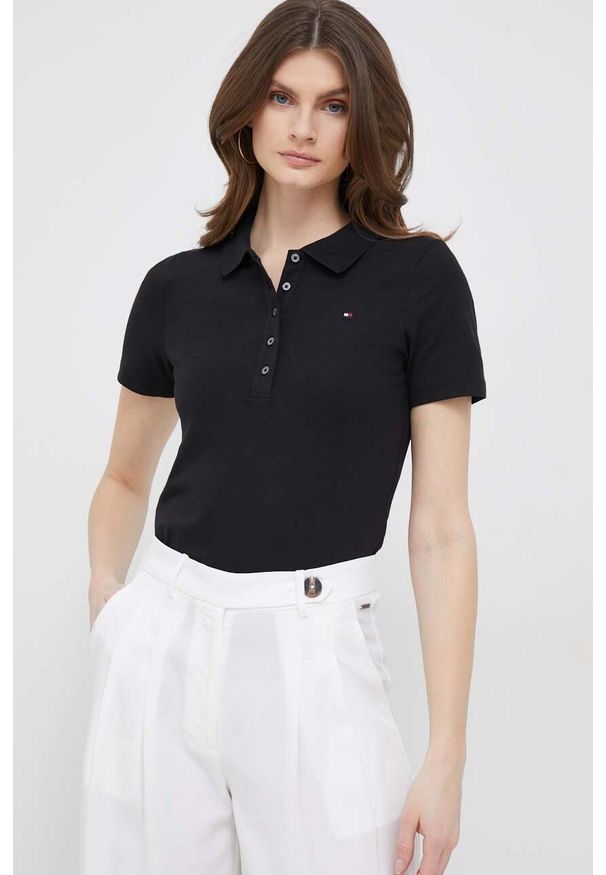 TOMMY HILFIGER - Tommy Hilfiger polo damski kolor czarny. Typ kołnierza: polo. Kolor: czarny. Materiał: bawełna, dzianina. Długość: krótkie