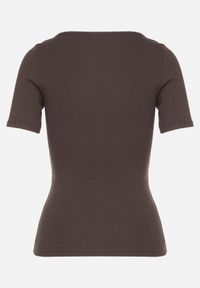 Born2be - Ciemnoszary Prążkowany T-shirt z Bawełny Ozdobiony Guzikami Tasavia. Okazja: na co dzień. Kolor: szary. Materiał: bawełna, prążkowany. Wzór: aplikacja. Styl: casual, klasyczny