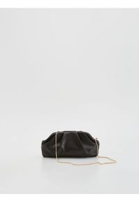 Reserved - Mała torebka na ramię - ciemnobrązowy. Kolor: brązowy. Materiał: skórzane. Rozmiar: małe. Rodzaj torebki: na ramię #1