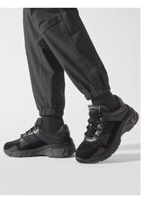 Emporio Armani Sneakersy X4X625 XN948 T424 Czarny. Kolor: czarny. Materiał: materiał #2