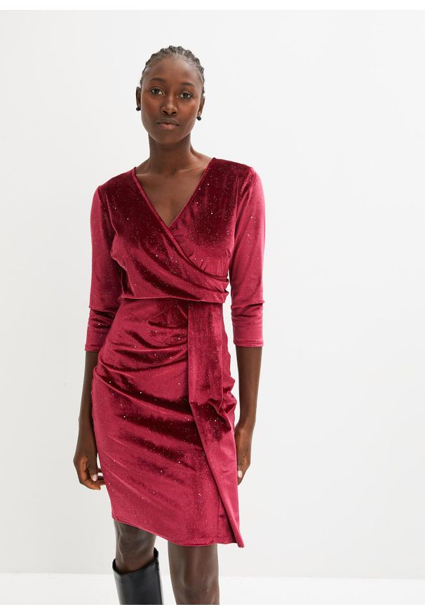 bonprix - Sukienka mini. Kolor: czerwony. Wzór: aplikacja. Typ sukienki: kopertowe. Długość: mini