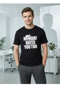 Sinsay - Bawełniana koszulka z nadrukiem - czarny. Kolor: czarny. Materiał: bawełna. Wzór: nadruk #1