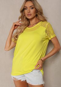 Renee - Żółty Wiskozowy T-shirt Koszulka z Krótkim Rękawem i Koronką Liada. Kolor: żółty. Materiał: koronka, wiskoza. Długość rękawa: krótki rękaw. Długość: krótkie. Wzór: koronka. Sezon: lato #4