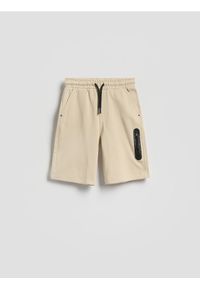 Reserved - Bawełniane szorty - beżowy. Kolor: beżowy. Materiał: bawełna #1