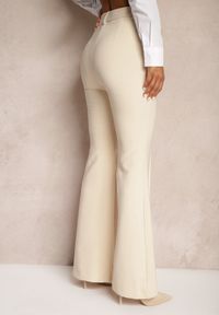 Renee - Beżowe Spodnie Dzwony High Waist Fani. Okazja: na co dzień. Stan: podwyższony. Kolor: beżowy. Wzór: aplikacja. Styl: casual #4
