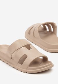 Born2be - Ciemnobeżowe Piankowe Klapki z Geometryczną Cholewką Fleaura. Okazja: na co dzień, na plażę, na spacer. Kolor: beżowy. Materiał: jeans. Wzór: geometria. Sezon: lato. Styl: elegancki, casual #4