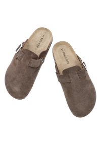 Klapki damskie Vinceza, klapki cholewka ze skóry naturalnej zamszowej wsuwany fason zabudowany przód, brązowe, 101332. Okazja: na co dzień. Kolor: brązowy. Materiał: skóra, zamsz. Sezon: lato. Styl: elegancki, klasyczny, casual #5