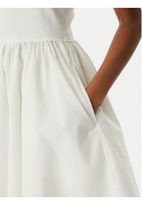 Tommy Jeans Sukienka letnia DW0DW22352 Biały Slim Fit. Kolor: biały. Materiał: bawełna. Sezon: lato #4