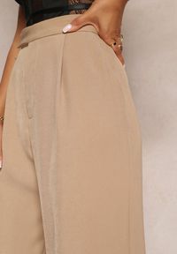 Renee - Ciemnobeżowe Szerokie Spodnie z Zapięciem na Haczyk Brutris. Kolor: beżowy. Styl: elegancki
