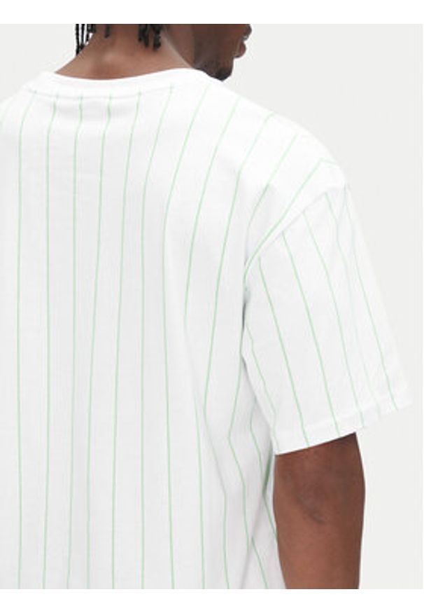 Karl Kani T-Shirt PD00005363 Biały Regular Fit. Kolor: biały. Materiał: bawełna