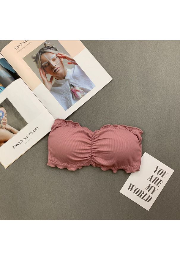 Intica - Biustonosz bez ramiączek uniwersalny dopasowanie i wsparcie Maybelle. Kolor: różowy. Materiał: materiał