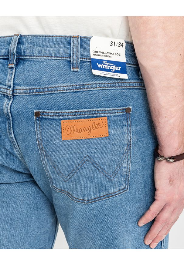 Wrangler - WRANGLER MĘSKIE SPODNIE JEANSOWE WRANGLER GREENSBORO COOL TWIST W15QYLZ70 112330710