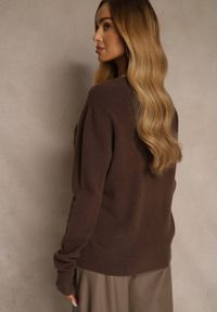 Renee - Brązowy Sweter z Wełną i Wiskozą z Trójkątnym Dekoltem Kaitte. Okazja: na co dzień. Kolor: brązowy. Materiał: wiskoza, wełna. Styl: elegancki, casual #3