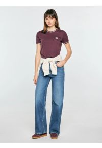 Big-Star - koszulka damska z kontrastowym wykończeniem bordowa lemoure 604. Okazja: na co dzień. Kolor: czerwony. Materiał: dzianina. Wzór: haft. Styl: casual #2