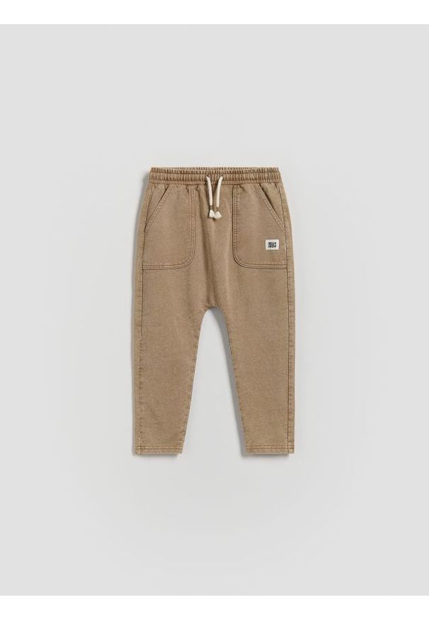 Reserved - Bawełniane legginsy - ciemnobrązowy. Kolor: brązowy. Materiał: bawełna