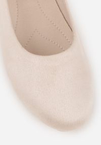 Born2be - Beżowe Płaskie Balerinki Wsuwane z Okrągłym Noskiem Telliajoy. Okazja: na co dzień, na spacer. Nosek buta: okrągły. Zapięcie: bez zapięcia. Kolor: beżowy. Materiał: jeans. Sezon: jesień, wiosna. Styl: elegancki, klasyczny, casual, wizytowy #8