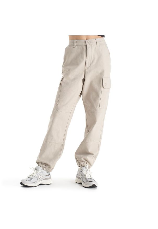 Spodnie Champion Organic Cotton Cargo Trousers 117448-ES057 - białe. Kolor: biały. Materiał: dresówka, bawełna. Wzór: haft