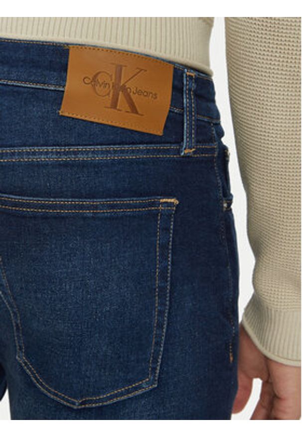 Calvin Klein Jeans Jeansy J30J325980 Niebieski Slim Fit. Kolor: niebieski